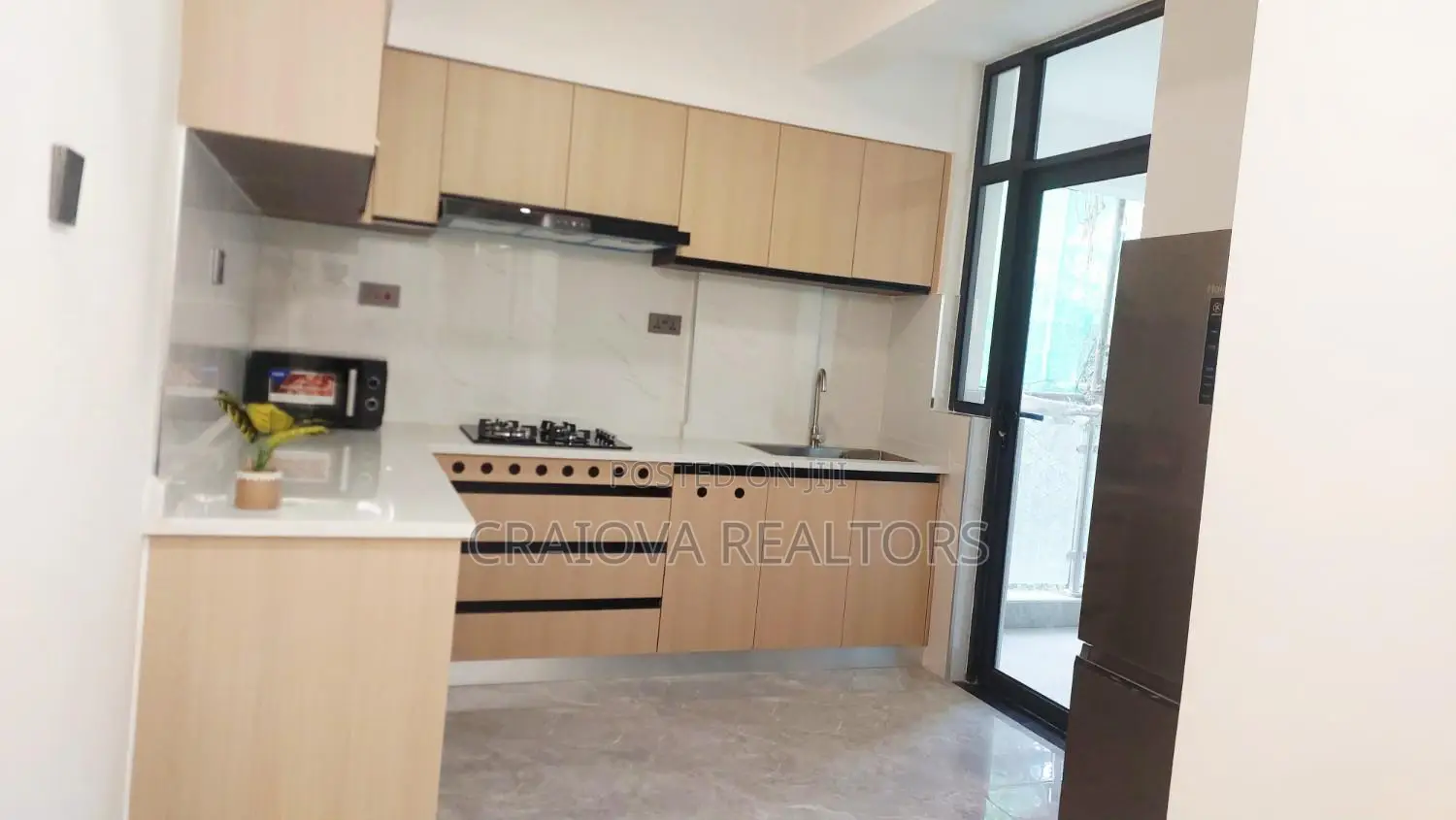 3bdrm Apartment in Valley Arcade for sale