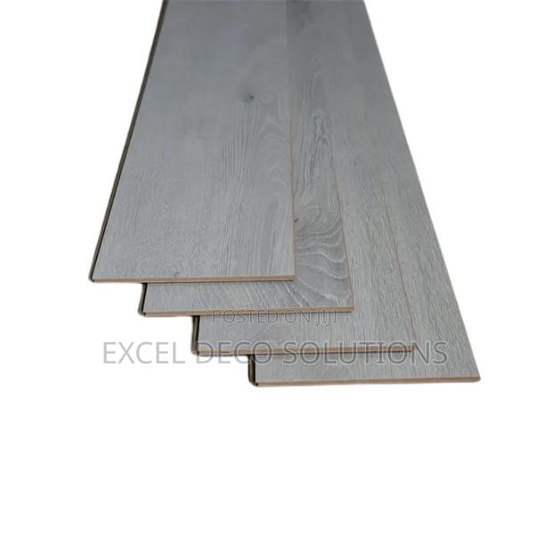 Laminate Flooring With Natural Wood Texture – Stylish Affordable