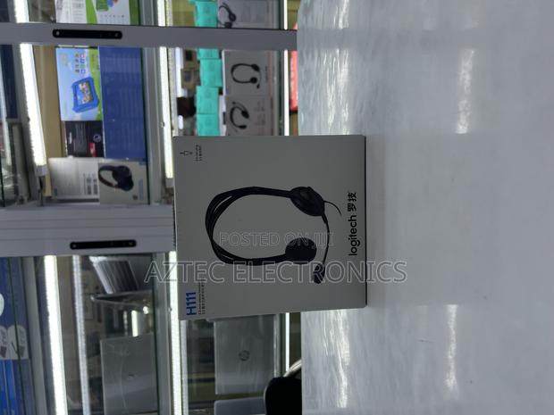 Logitech H111 - main view