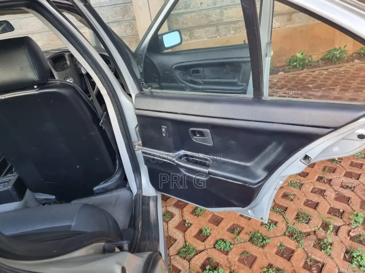 BMW 316i 1992 Gray
