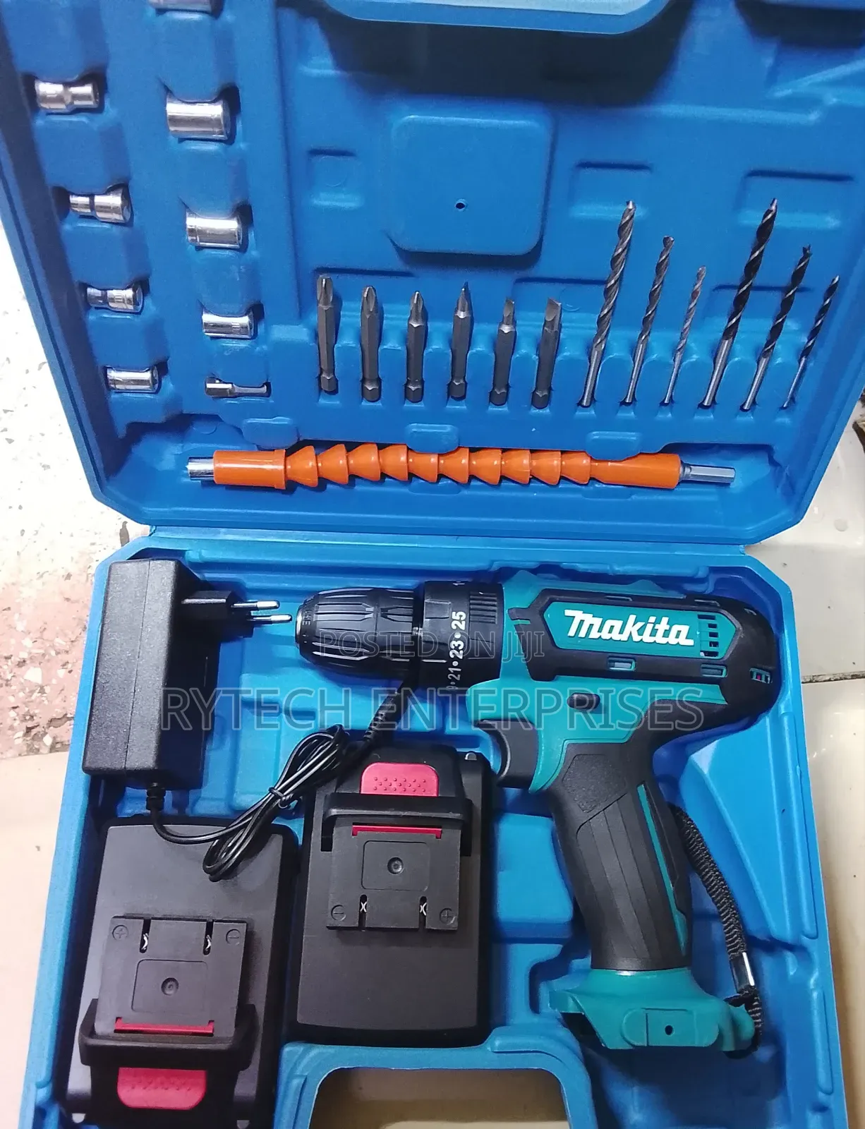 Makita Rechargeable Impact Drill/Cordless Drill