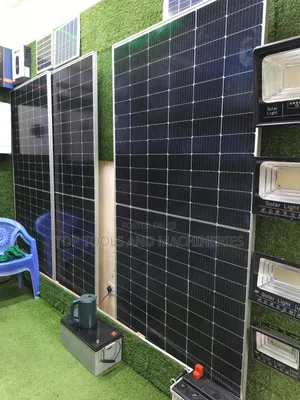 Jinko 550 Watts Monocrystaline Solar Panel