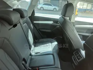 Audi Q5 2.0T Premium AWD quattro 2019 Silver