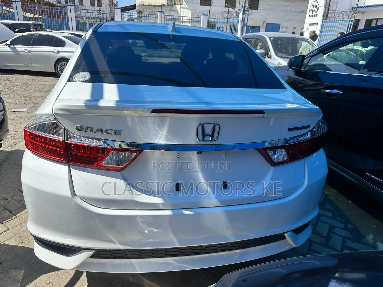 Honda Grace 1.5 Hybrid AWD 2018 White
