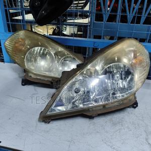 Nissan Wingroad Y11 Headlight - main view