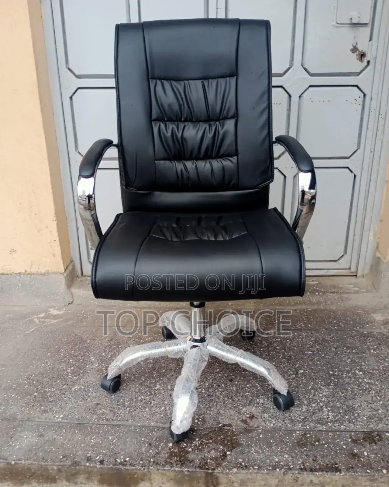 Office Chairs/Boardroom Chairs