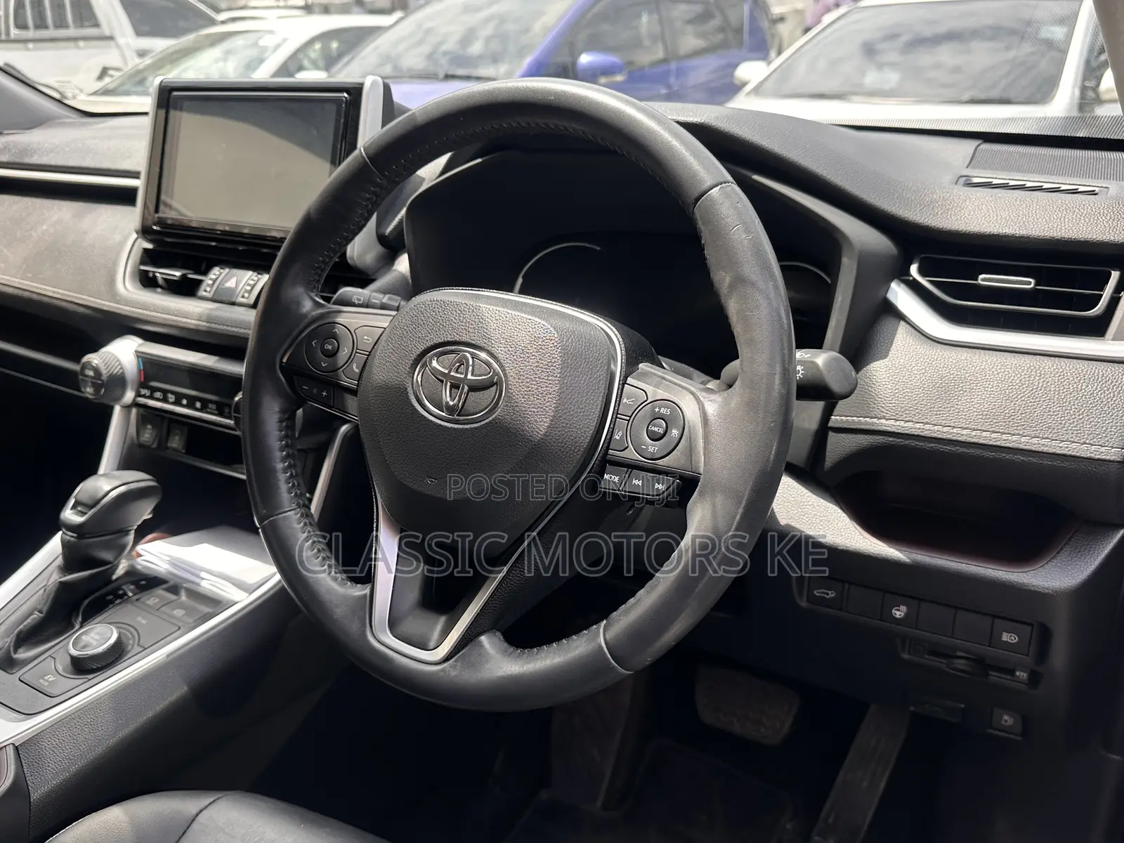 Toyota RAV4 Hybrid 2020 Blue