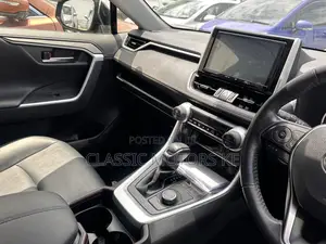 Toyota RAV4 Hybrid 2020 Blue