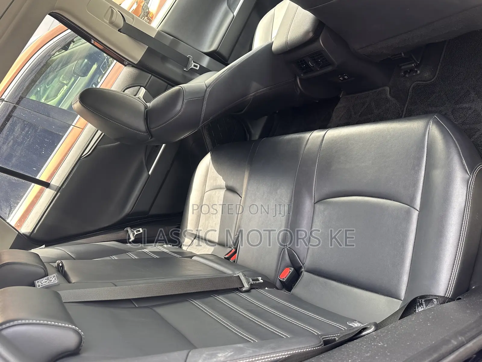 Toyota RAV4 Hybrid 2020 Blue