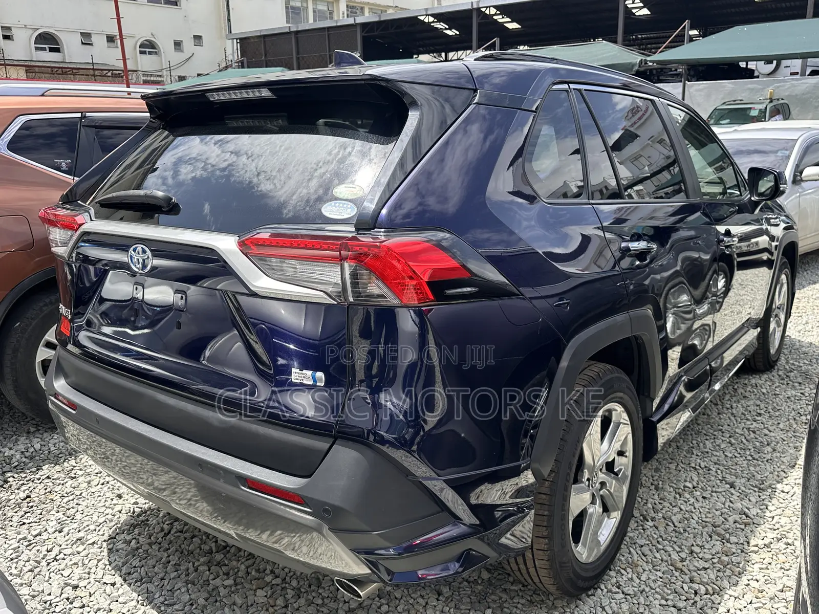 Toyota RAV4 Hybrid 2020 Blue