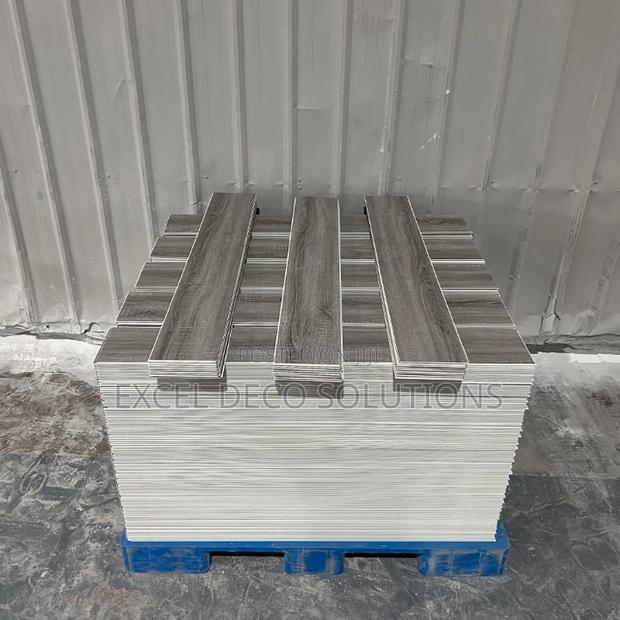 LVT Flooring – Warmth That Lasts - main view