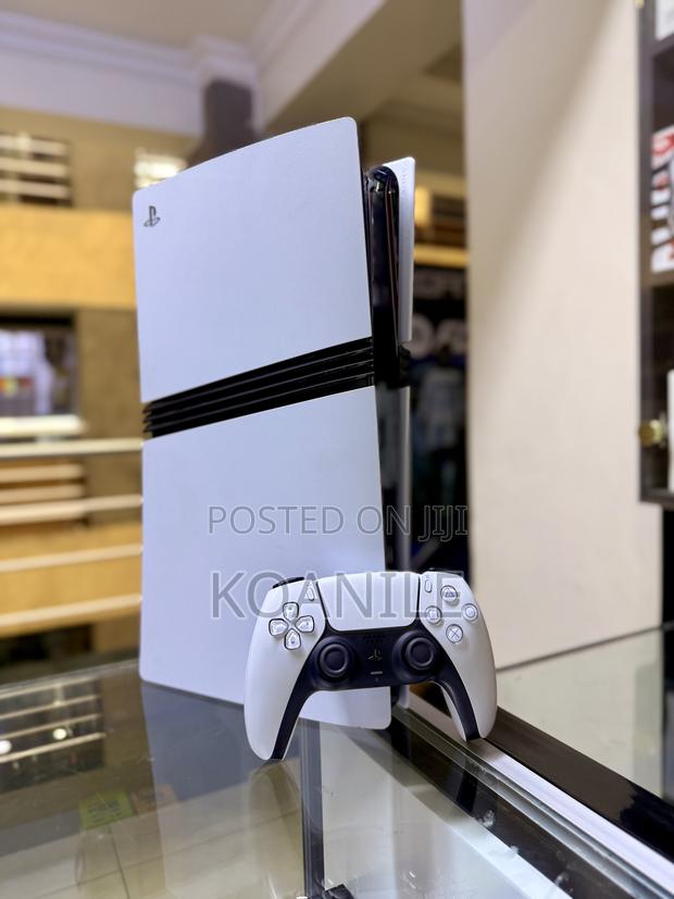 Ex Uk Ps5 Pro (Slightly Used) - thumbnail 2