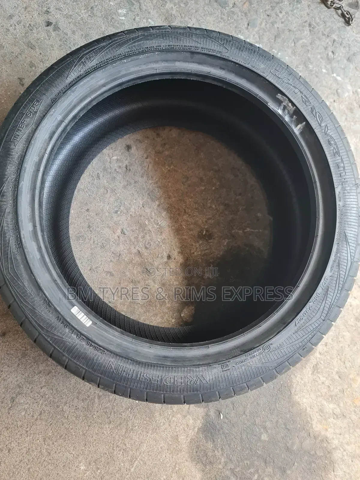 225 /45 R17 Vredestein Tyres (India)