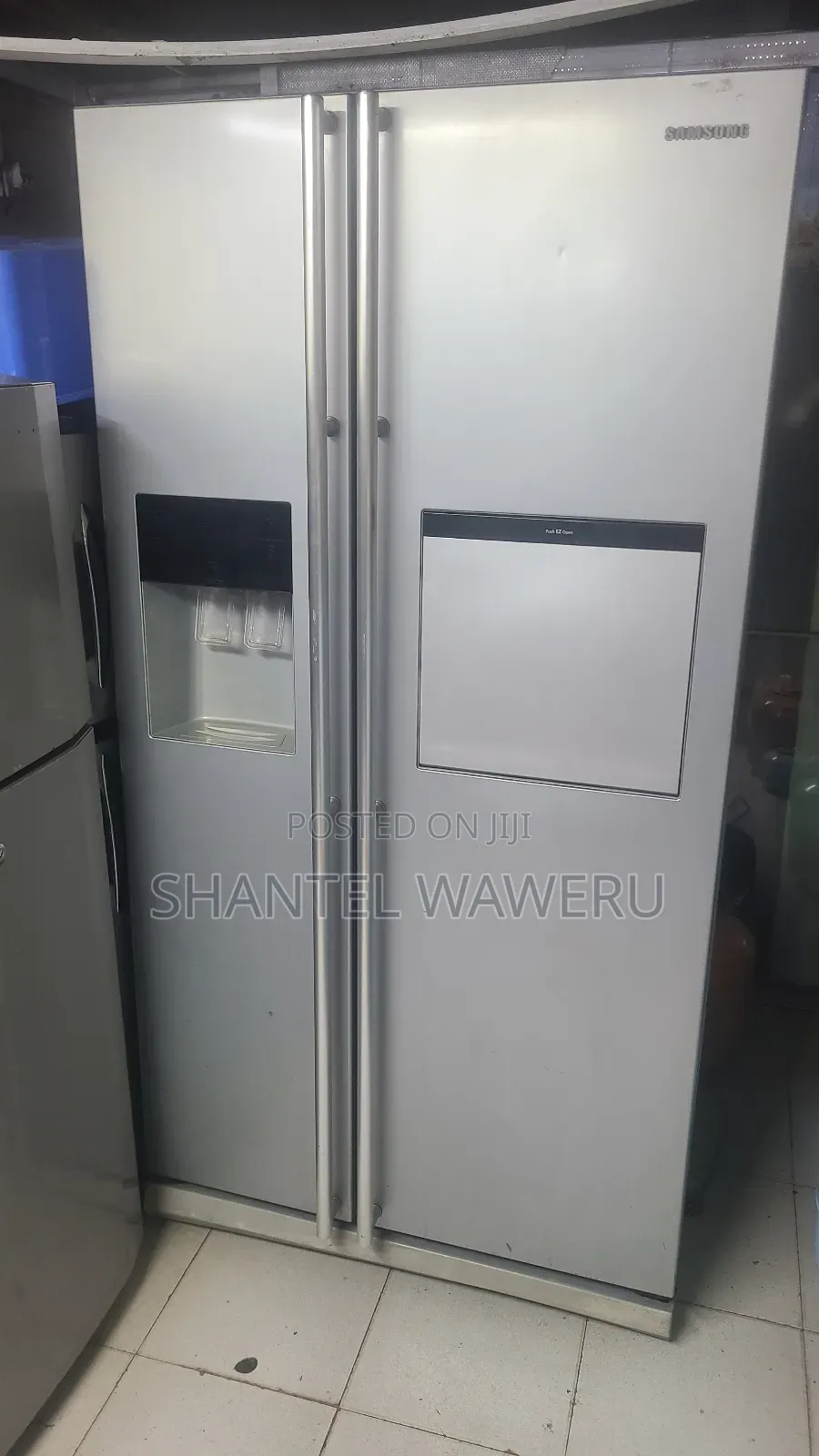 Twin Door Refrigerator/ 2 Doors in Good Condition