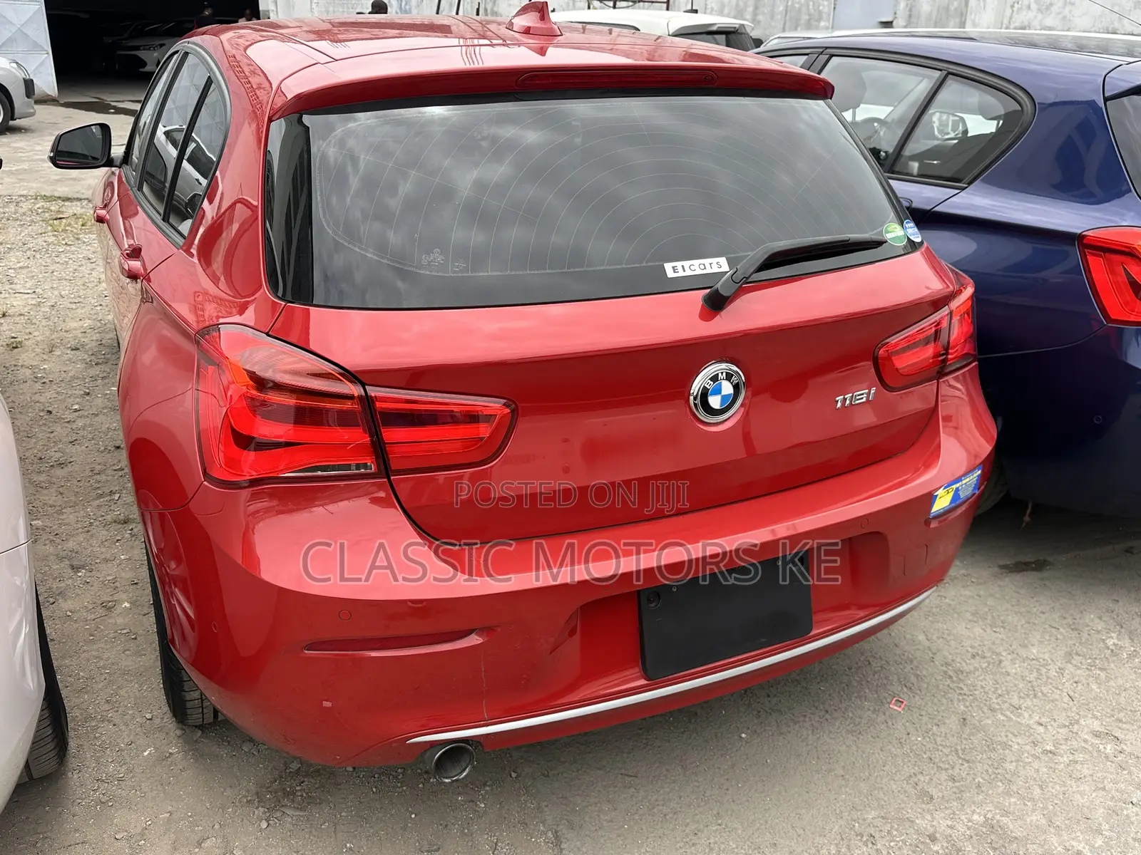 BMW 118i 2018 Red