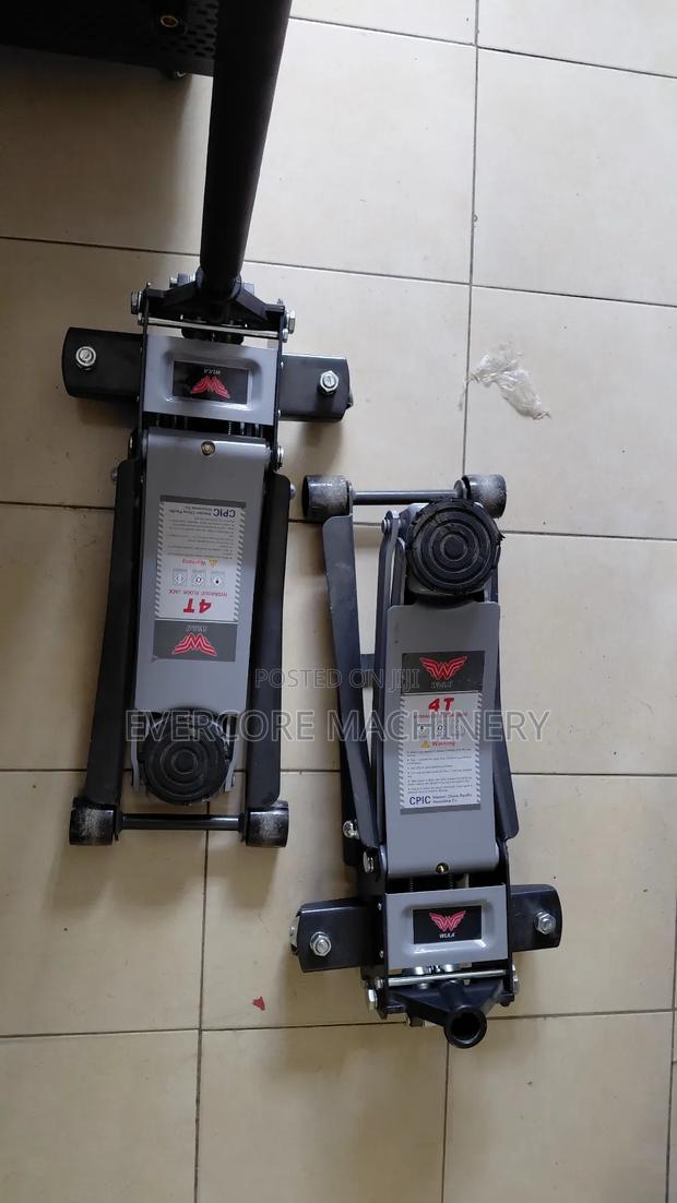 Commeracial 4tonne Trolley Jack for Garage Users. - thumbnail 3