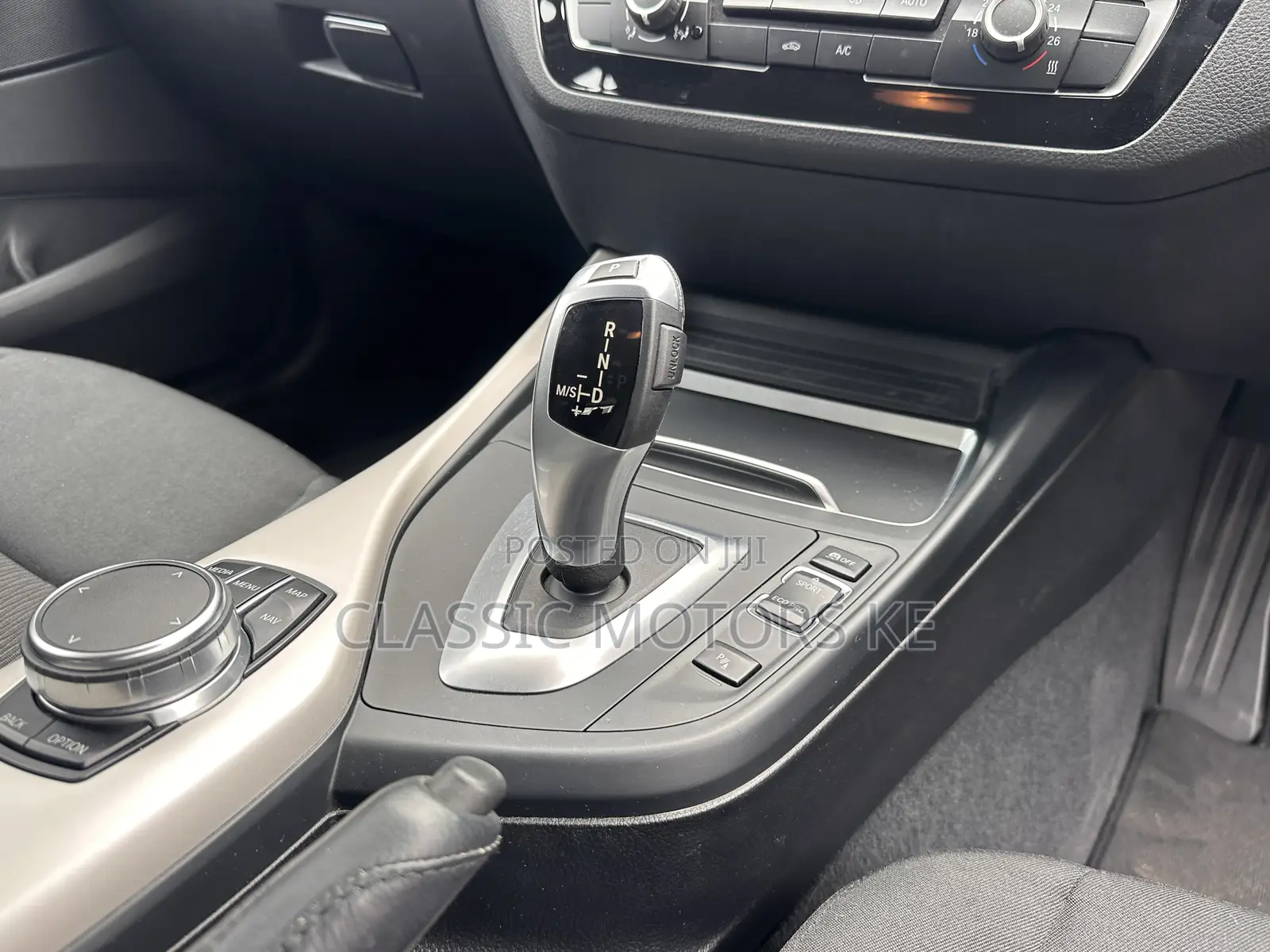 BMW 118i 2018 Blue
