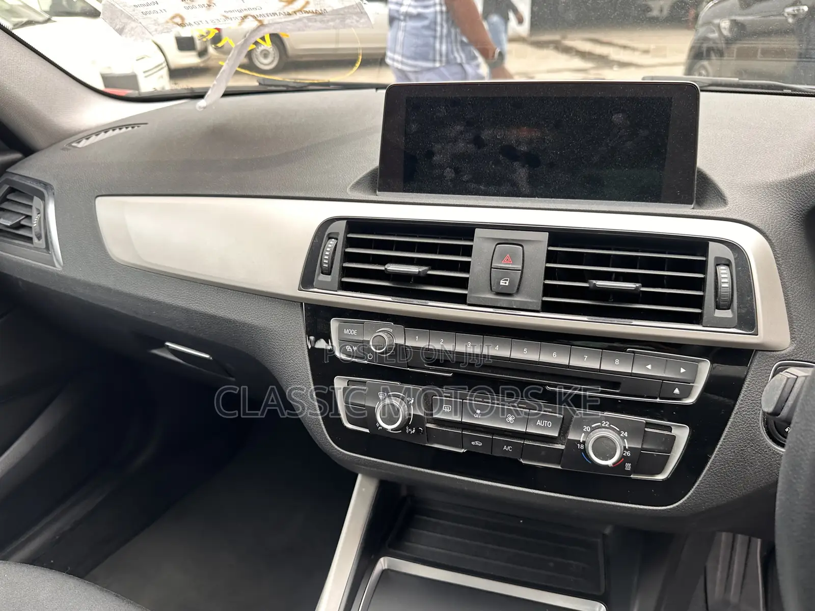 BMW 118i 2018 Blue