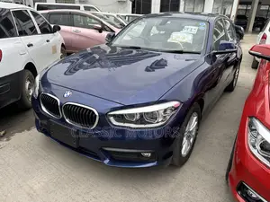 BMW 118i 2018 Blue