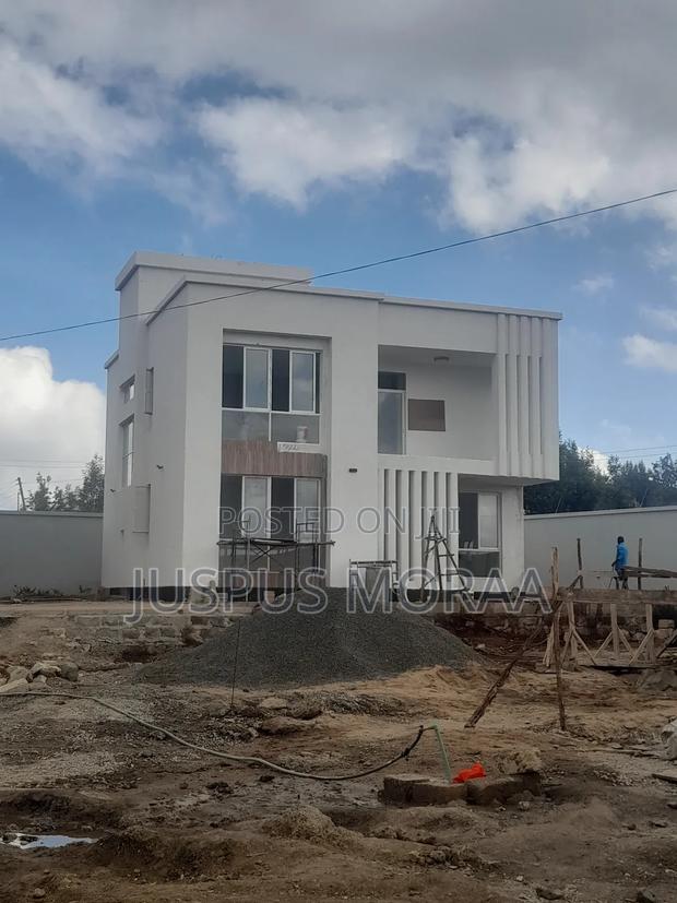 4bdrm Mansion in Kiserian Skyline for sale