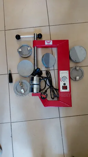 Commercial Medium Size Tyre Vulcanizer Modern Type With Tools.