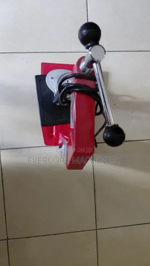 Heavy Duty Tyre Vulcanizing Machine Electric Powered.