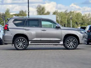 Toyota Land Cruiser Prado 2021 Brown