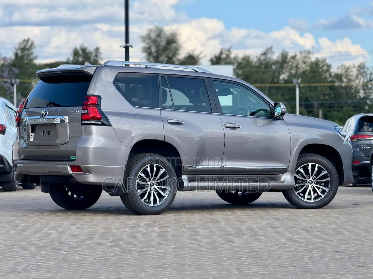 Toyota Land Cruiser Prado 2021 Brown