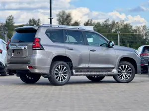 Toyota Land Cruiser Prado 2021 Brown
