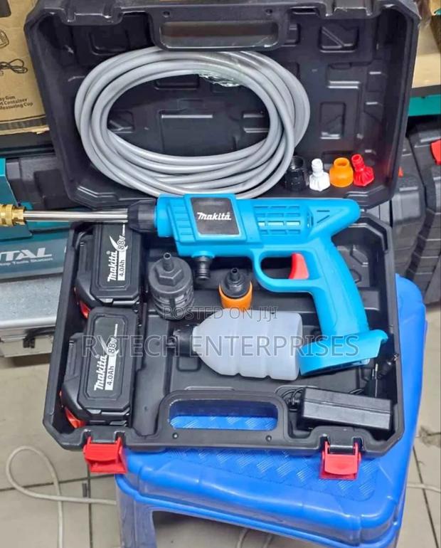 Cordless Carwash Machine