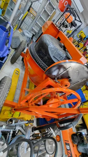 500litres Titan Diesel Concrete Mixer With 8hp Engine.