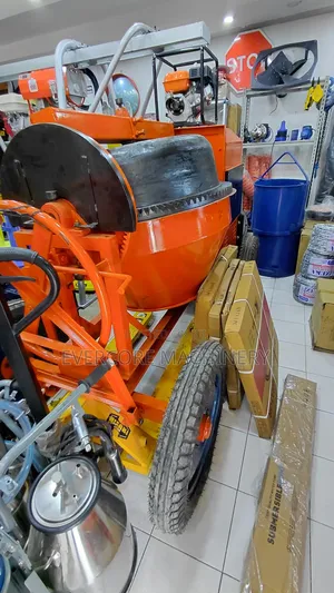 500litres Titan Diesel Concrete Mixer With 8hp Engine.
