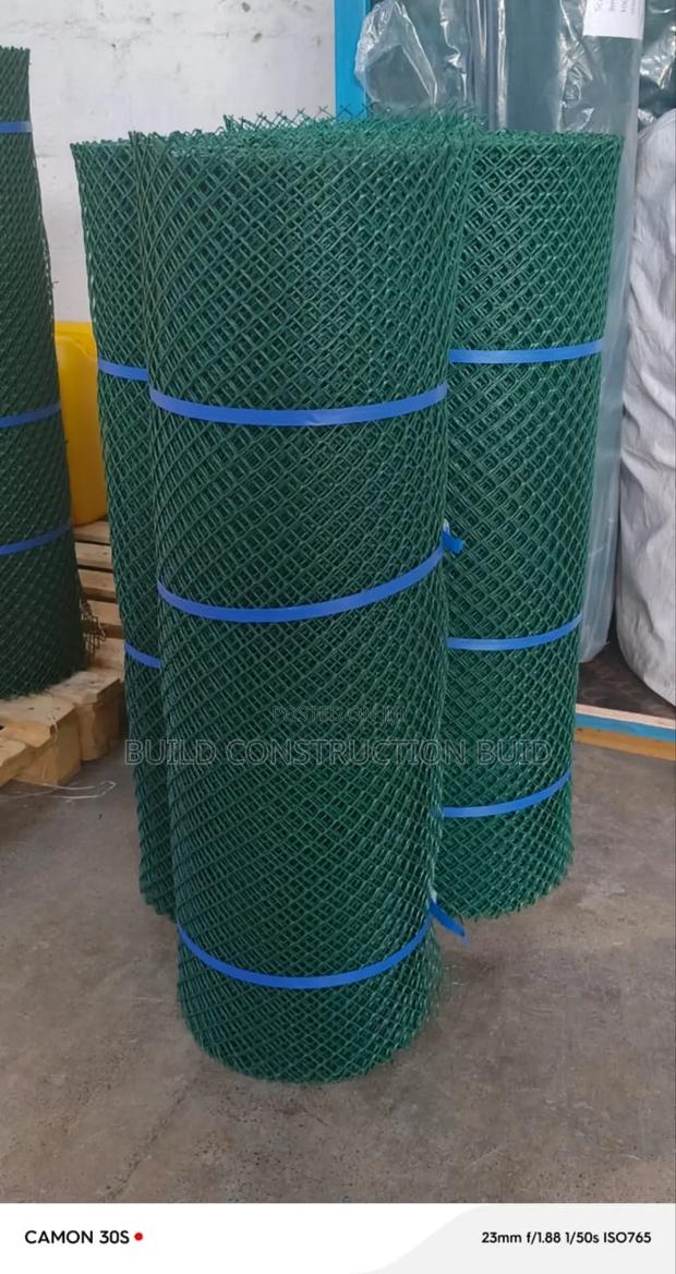 Plastic Poutry Mesh 1 ×25 MTRS - thumbnail 4