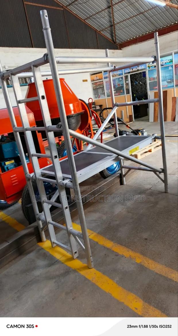 Aluminium Scaffolding Ladder 8.3 MTRS