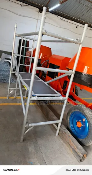 Aluminium Scaffolding Ladder 8.3 MTRS