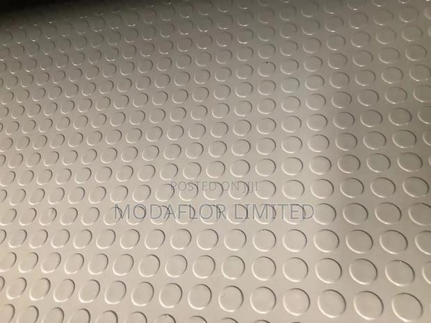 Coin Pattern Rubber Floor Covering – For Wet Areas Public Facilities - main view