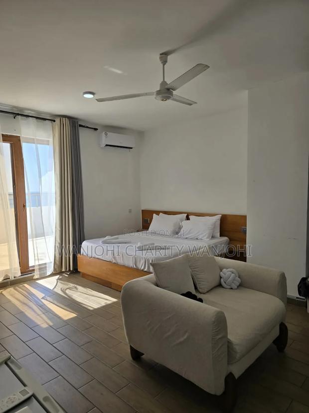 Quiet Studio Nest Airbnb in South B - main view