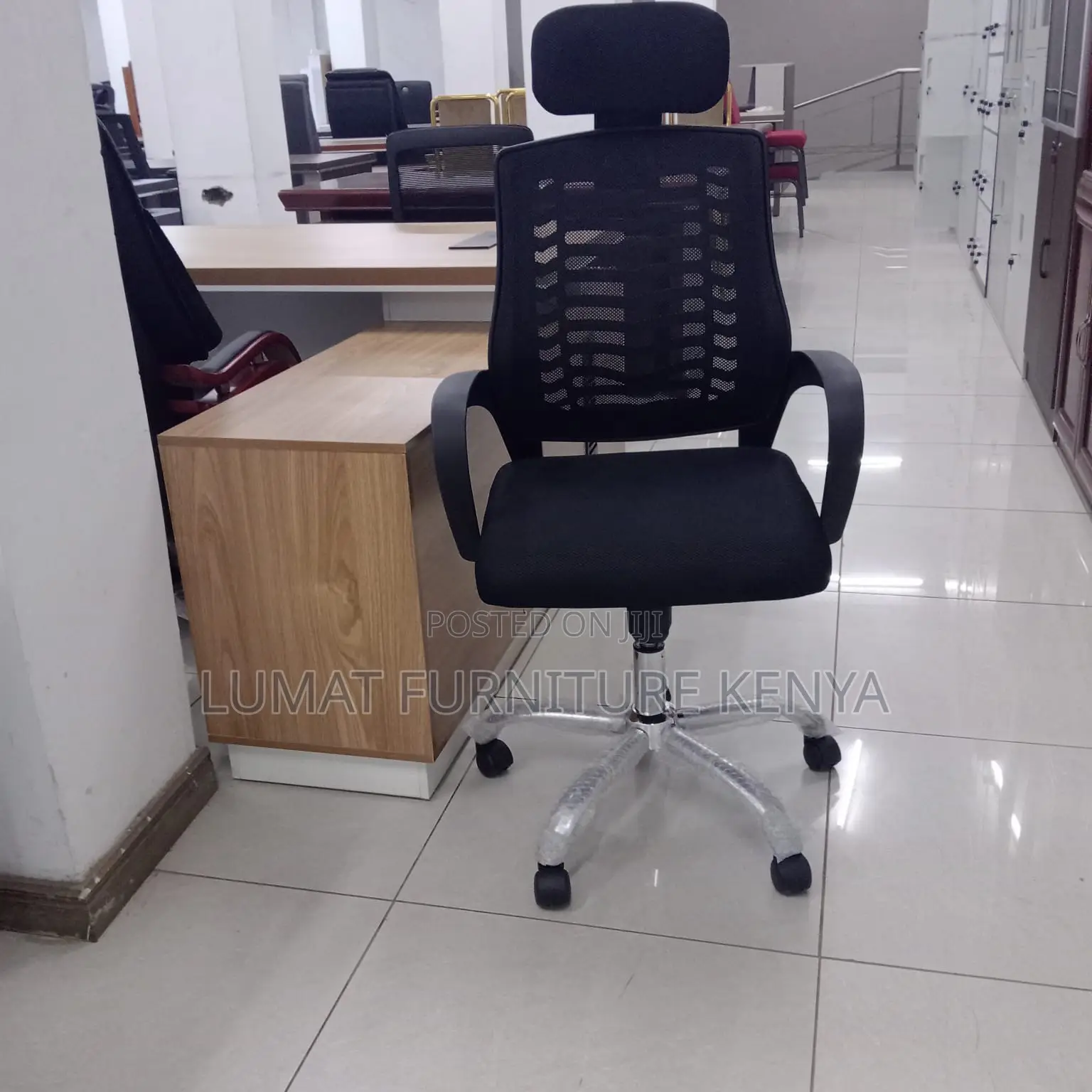 Ergonomic Office Mesh Chair With Headrest