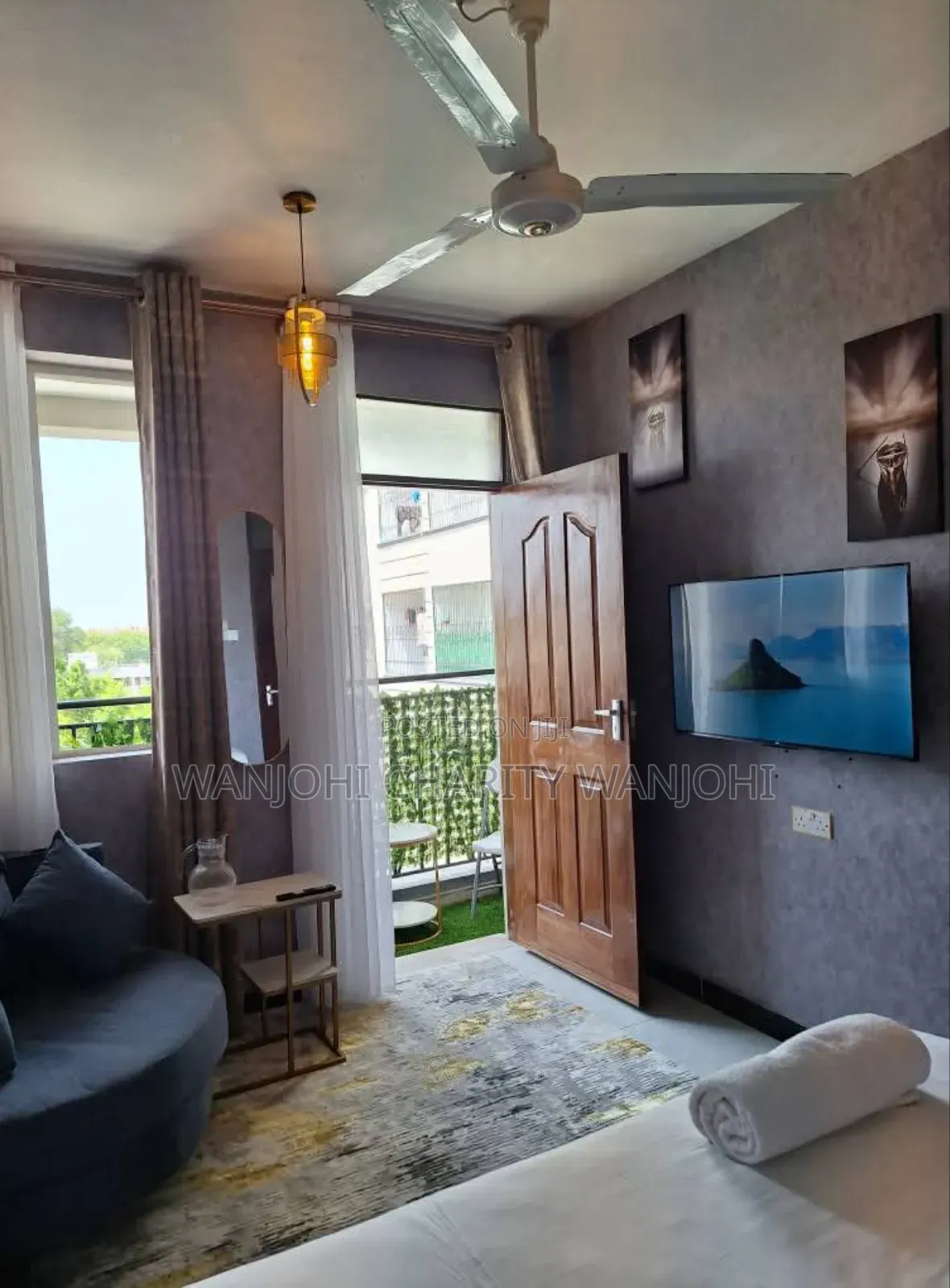 Beautiful Studio Airbnb in South B