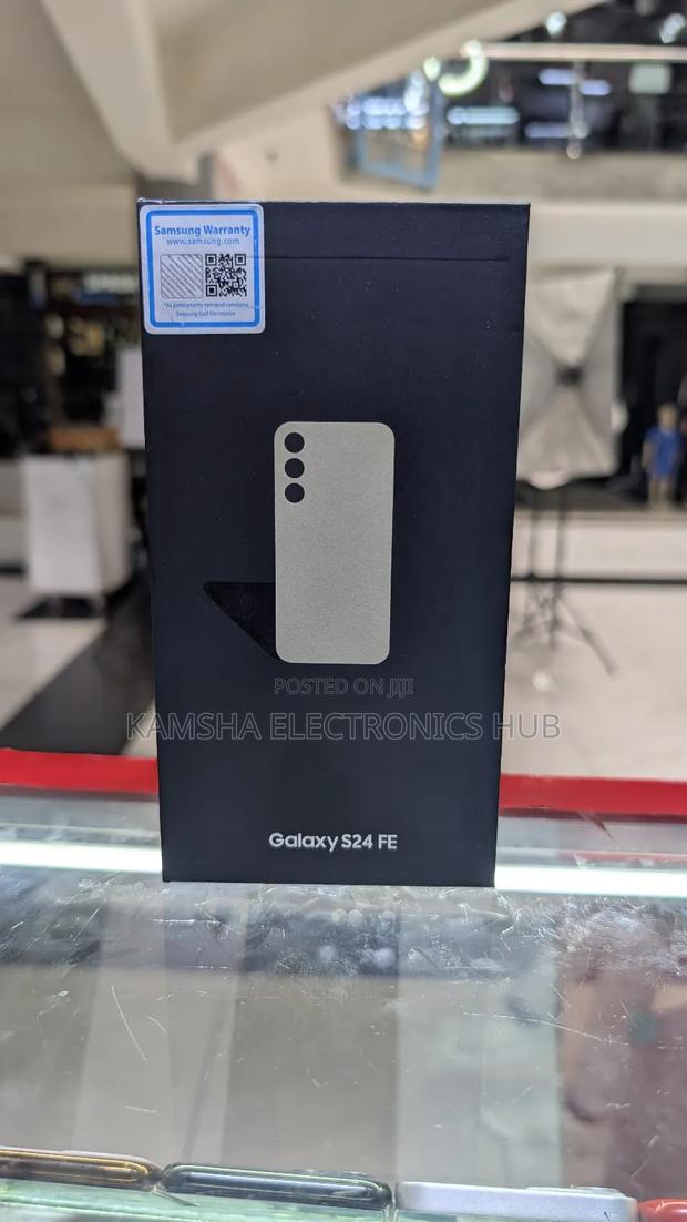 New Samsung Galaxy S24 FE 256 GB Black