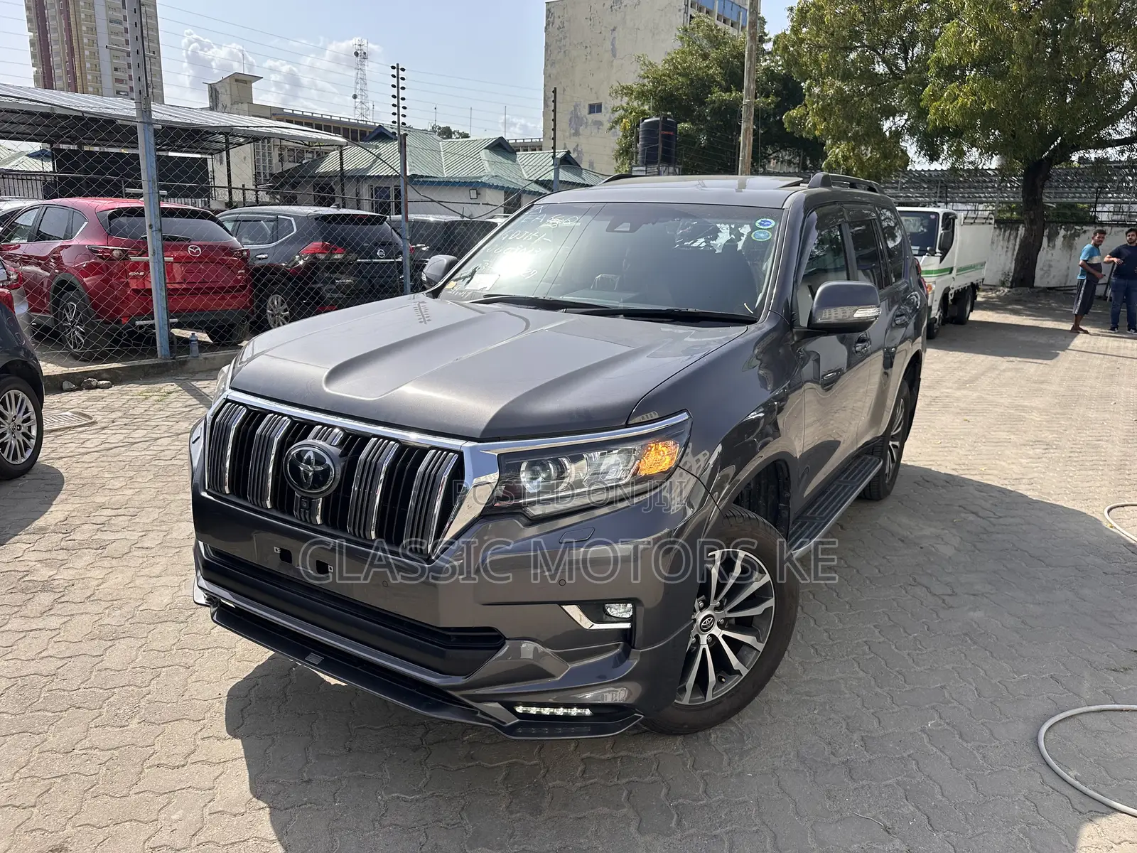 Toyota Land Cruiser Prado 2.8 2020 Gray
