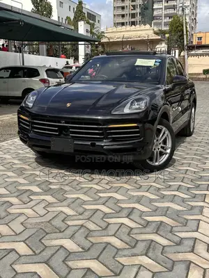 Porsche Cayenne Base AWD 2019 Black