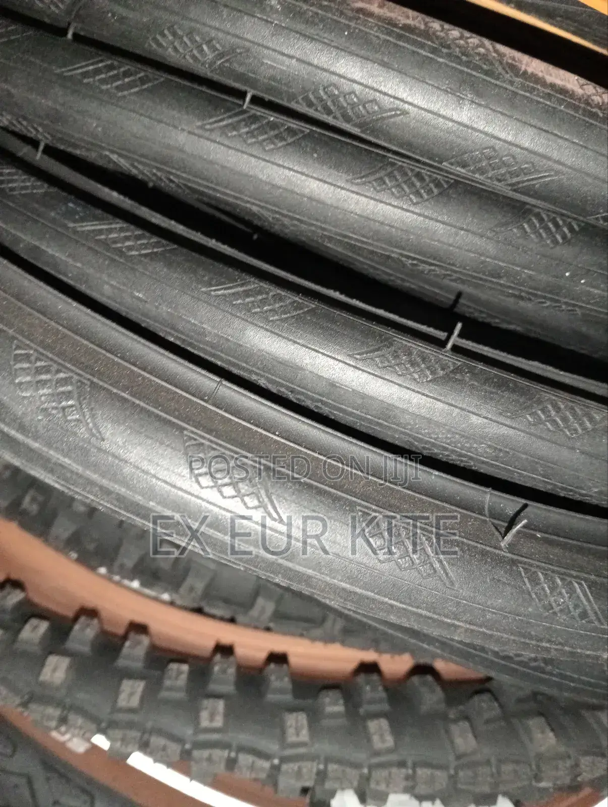 Vittoria Zaffiro 700*25 and 700*28c Tires