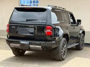 New Toyota Land Cruiser Prado 2.8 2025 Black