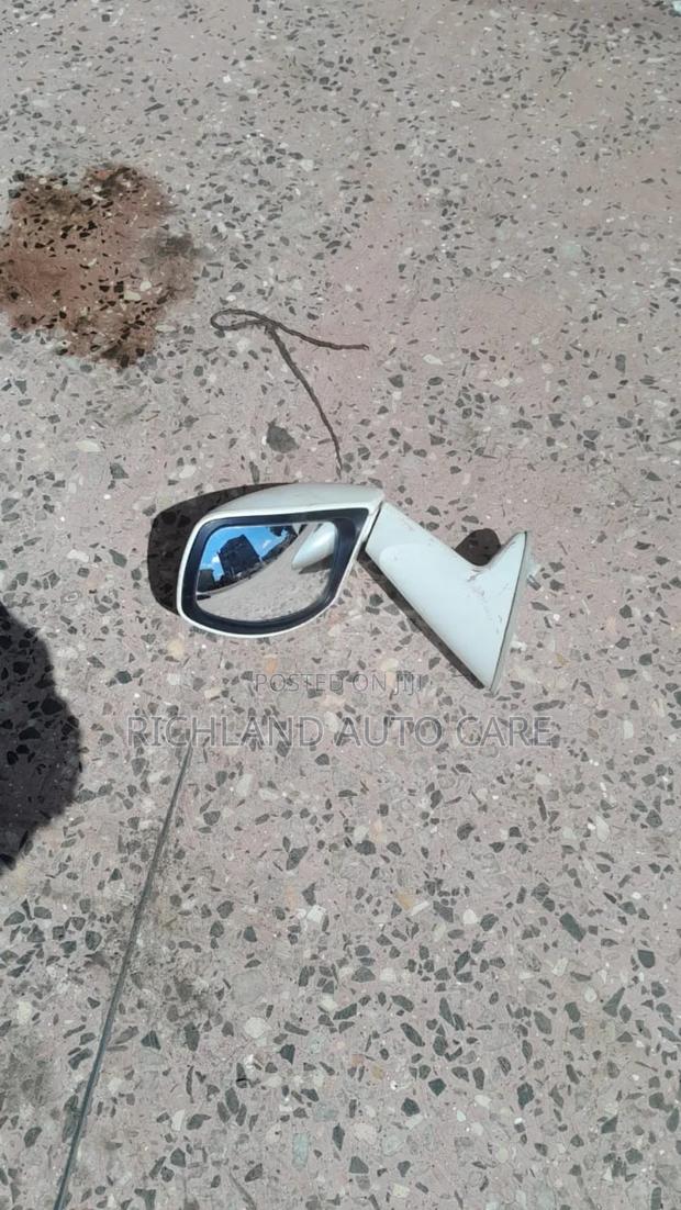 Wing Mirror Voxy Azr60g - main view