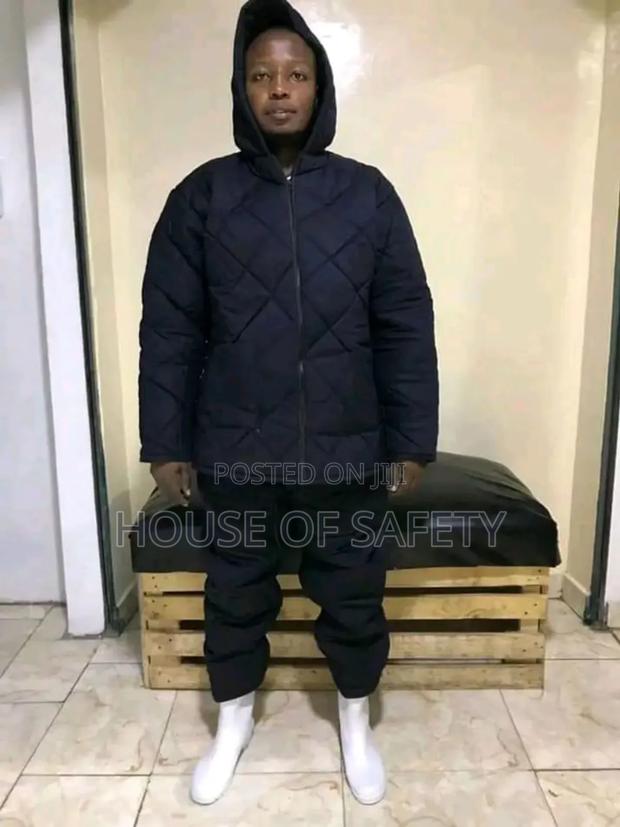 Black Cold And Eskimo Suits Standard Size - thumbnail 3