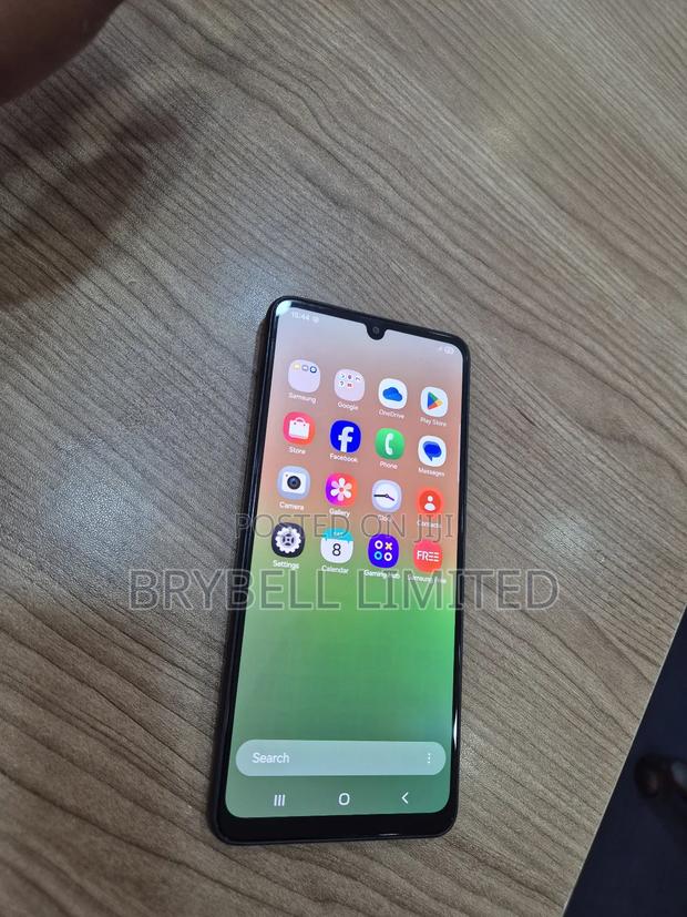 Samsung Galaxy A33 5G 128 GB Black - main view