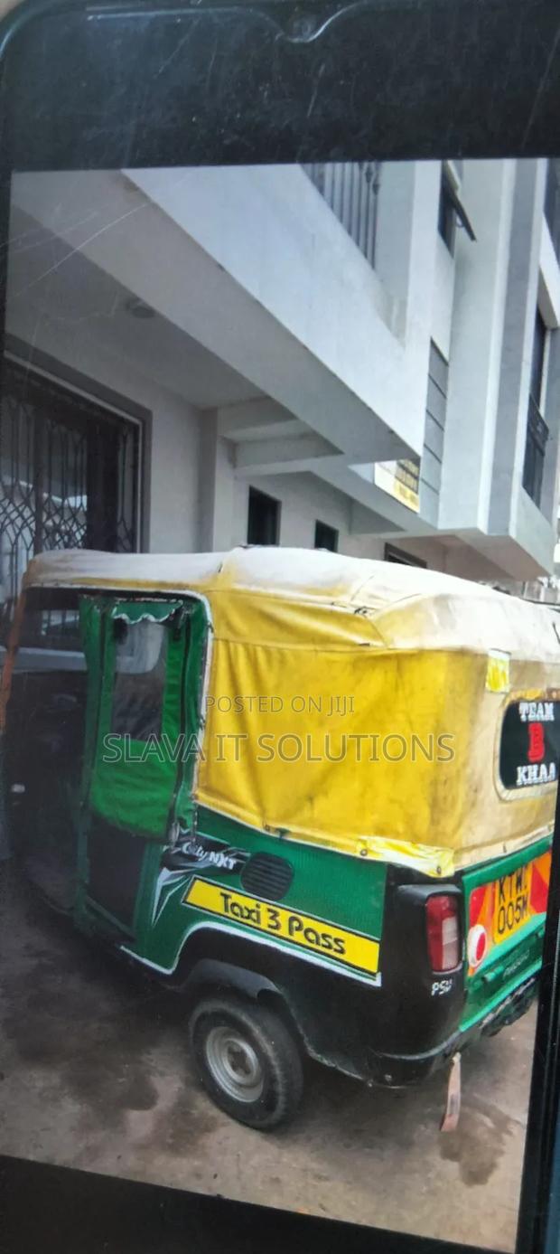 Piaggio 2021 Green - thumbnail 3