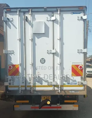 Isuzu Elf Truck
