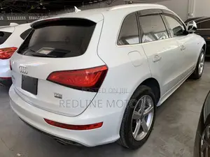 Audi Q5 2.0T Premium AWD quattro 2017 White